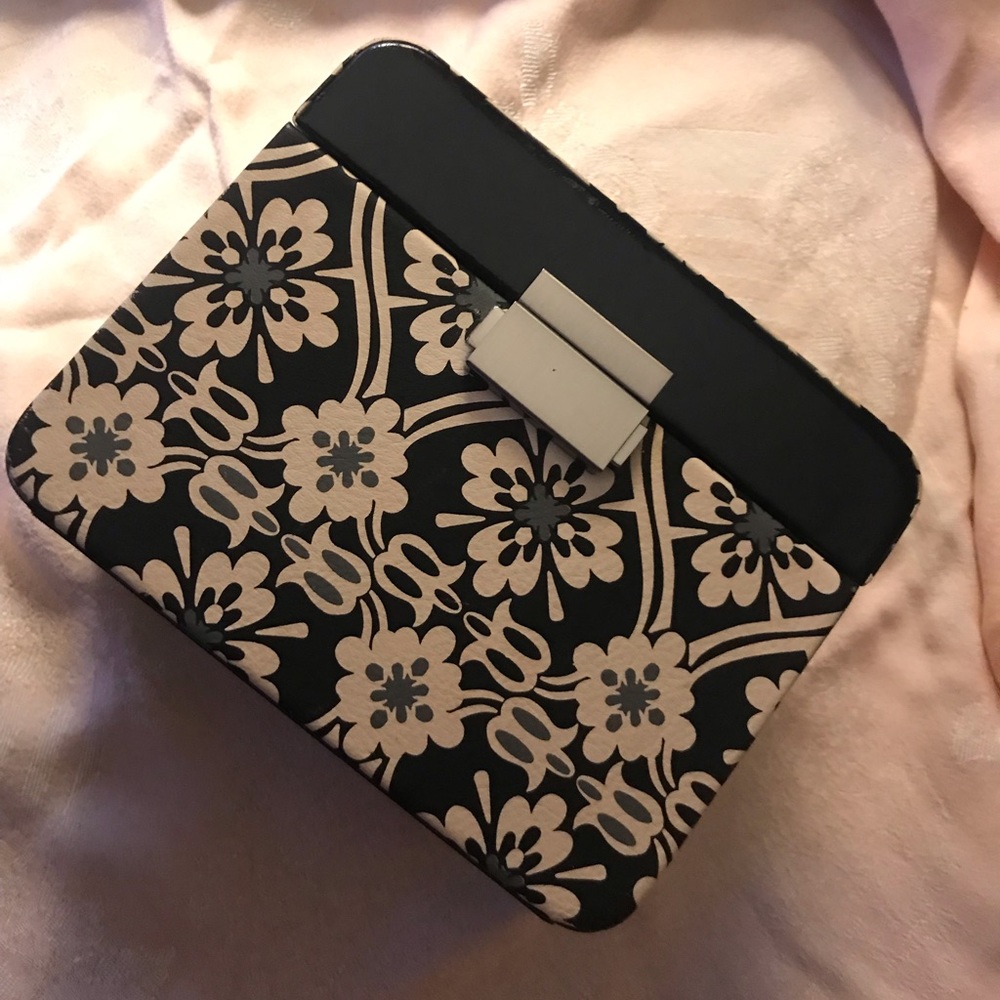 Fossil Jewelry Box